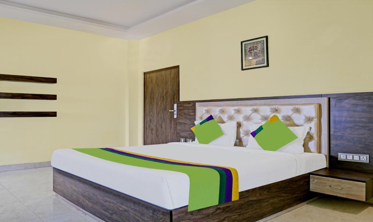 Treebo Trend Gupta Inn Varanasi Exterior foto