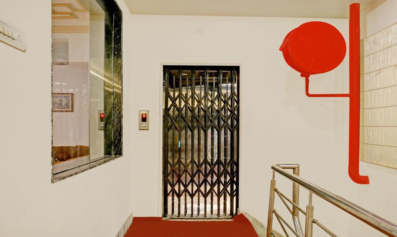 Treebo Trend Gupta Inn Varanasi Exterior foto