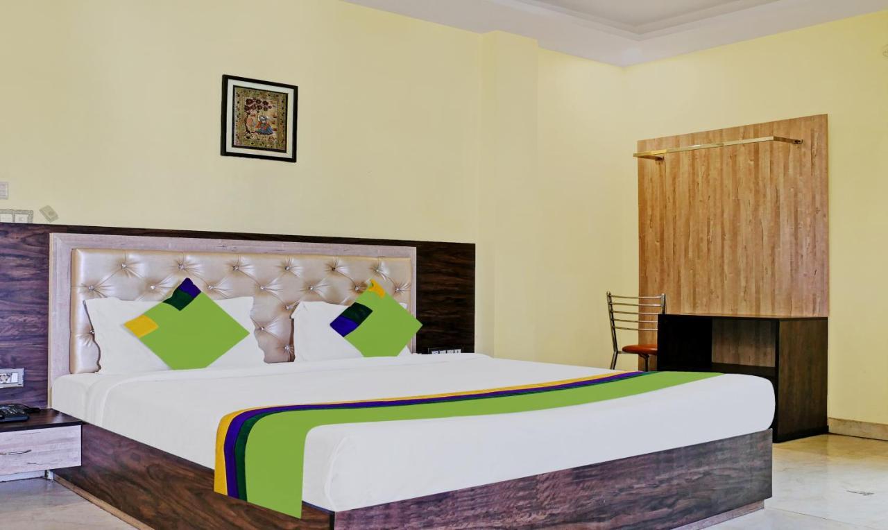 Treebo Trend Gupta Inn Varanasi Exterior foto