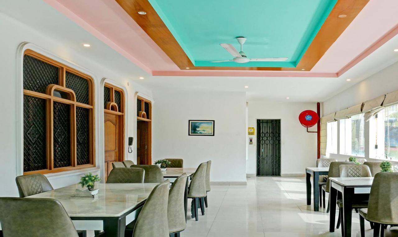 Treebo Trend Gupta Inn Varanasi Exterior foto